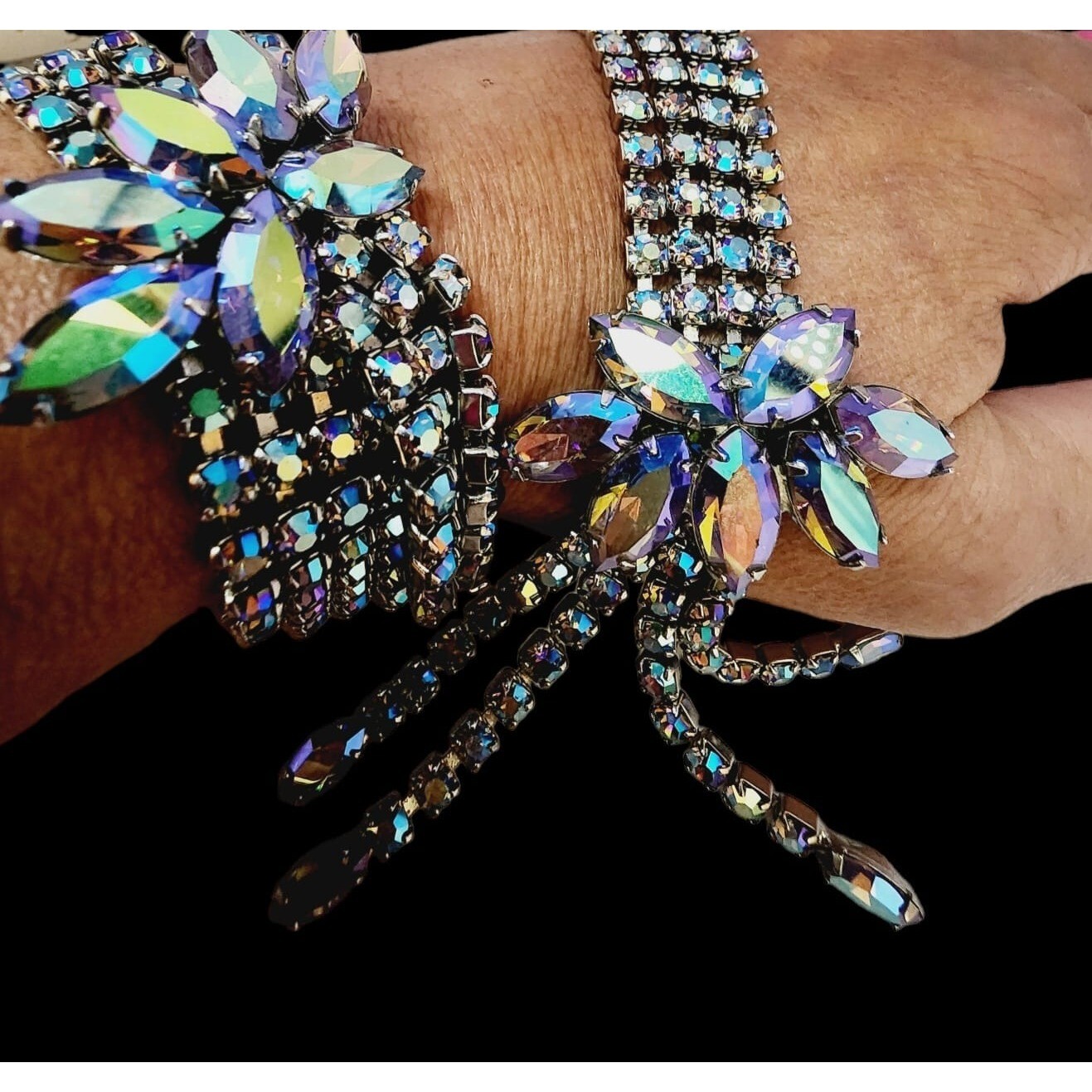 Absolutely Spectacular Unsigned Quality Rhineston… - image 4