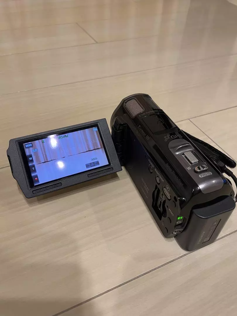 Sony HDR-CX560V(B) Handycam With night shot function FULL HD AVCHD  Progressive