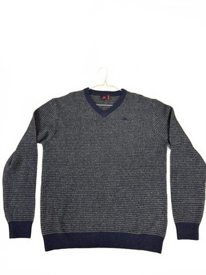 Vintage Men's V-Neck Pullover Sweater by Robe Di Kappa, Size XL