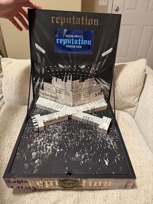 Box/デッキ/パック Taylor Swift reputation Collector's Box Taylor Swift Reputation Stadium Concert Tour Complete VIP
