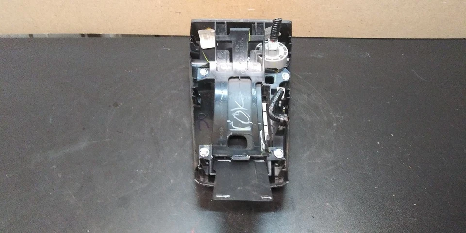 2021 NISSAN VERSA TRANSMISSION SHIFTER ASSEMBLY OEM 96941-5RL1A - Image 4 of 4