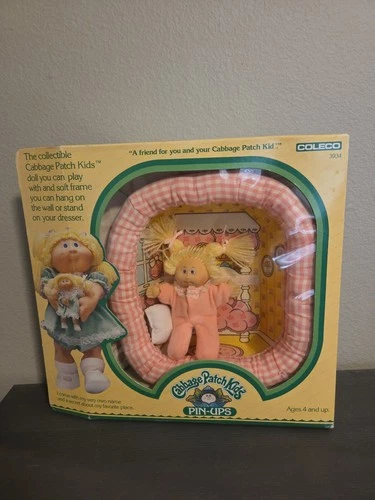 Vintage 1983 Cabbage Patch Kids Pin Ups Doll ELLEN MONA and Her Bedroom Coleco