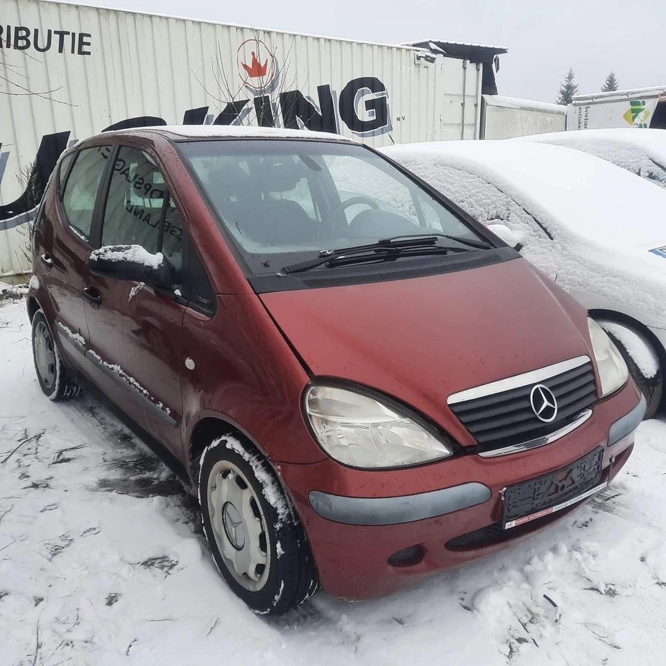 2001 Mercedes-Benz A-CLASS Grille Bumper - FRONT CENTER Used, Genu FR1304432-67 - Image 4 of 4