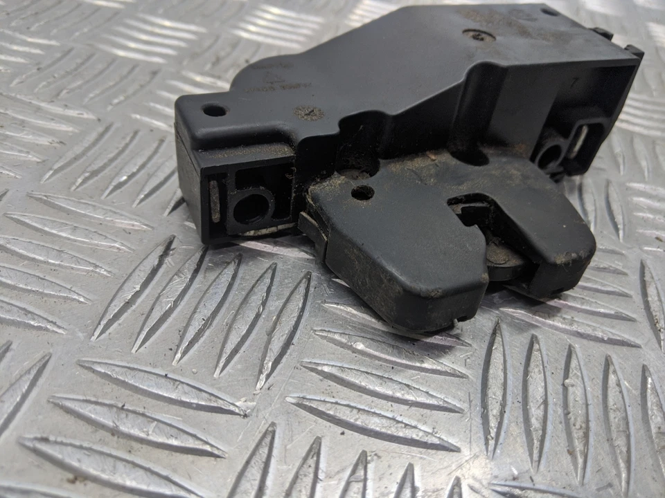 Механизм замка крышки багажника Peugeot 407 Sw S 1.6hdi 5 Door Estate 2007 1560cc - Изображение 3 из 4