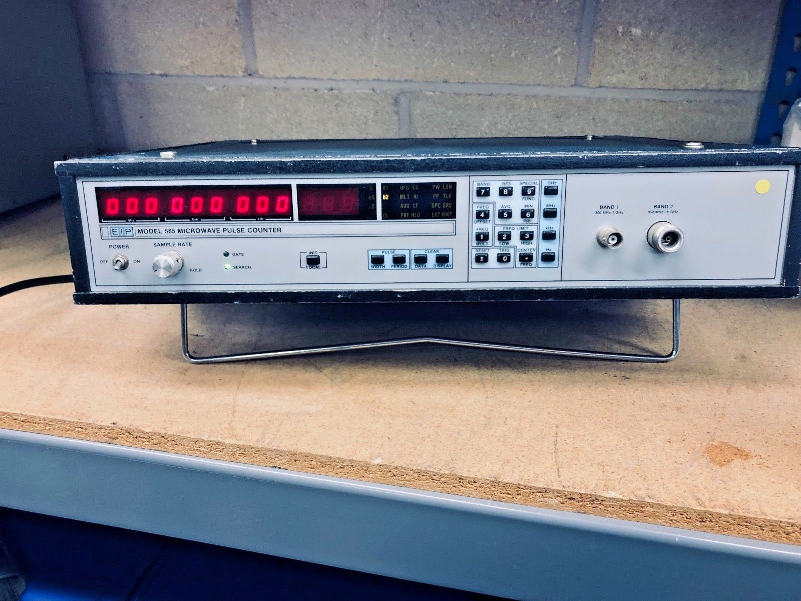 EIP 585 FREQUENCY MICROWAVE PULSE COUNTER METER 300MHz 18GHz eBay