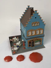 Faller HO Hotel Cafe 4-5/8" x 4" x 5-3/8" High Umbrellas Broken