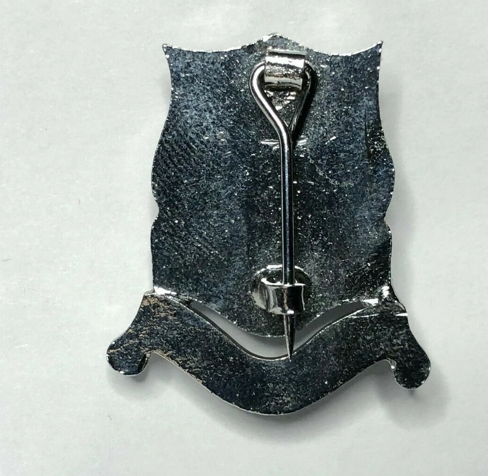 Golf Association Past Captain Enamel Badge 2.7 x 2.5 cm's  - Image 2 of 3