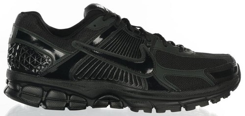 FZ3313-001 Dover Street Market (DSM) Nike Zoom Vomero 5 Black