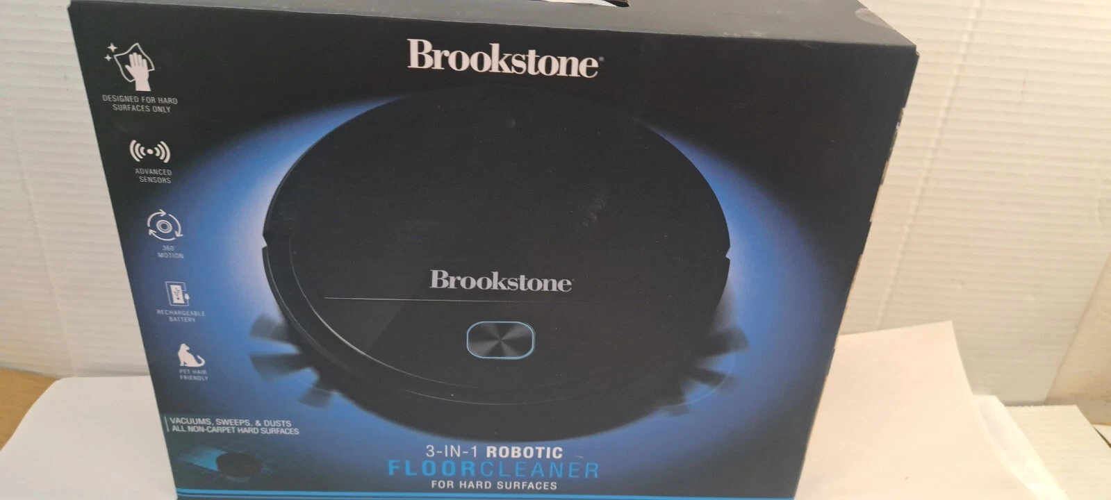 Brookstone 3 in 1 Robotic Vacuum Cleaner Pet Hair Friendly Hard Surfaces BLACK