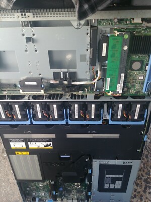 SERVEUR DELL POWEREDGE R330 1 x Xeon Quad Cores E3-1220 V5 16 Gigas Rack 1U EUR 480,00 - FR