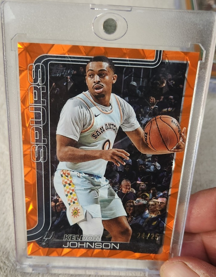 2025-26 Topps - Keldon Johnson #24 Orange /25 San Antonio Spurs Basketball