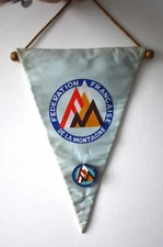 RARE Insigne, broche de ski " Fédération Française de la montagne " + son Fanion