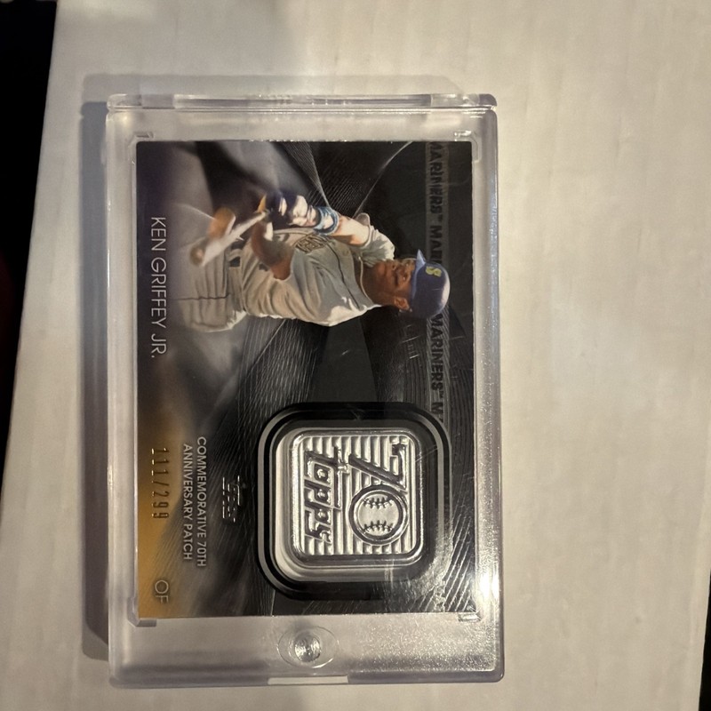 2021 Topps Series 1 70th Platinum Anniversary Patch of Ken Griffey Jr. #111/299