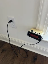 Spartus Model 1201 LED Alarm Clock Vintage, White Digital Display