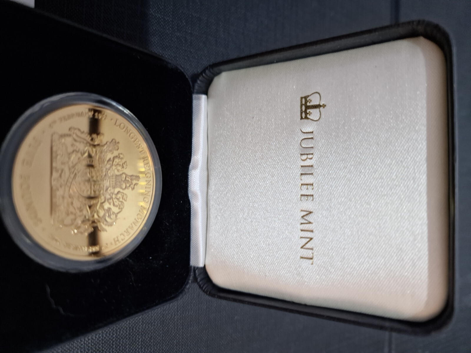 coin collection queen Elizabeth 2 gold plated solid silver proof £5