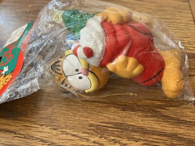 NEW Vintage KURT S ADLER Paws GARFIELD W/ STOCKING Christmas Ornament Decoration