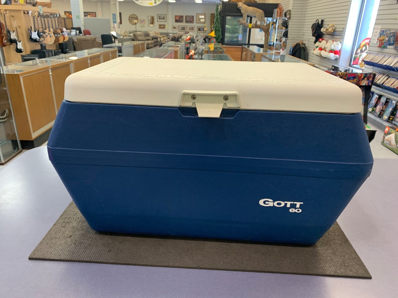 Vintage Gott 60 Cooler Large Ice Chest Red Model 1960 60 Quart NICE