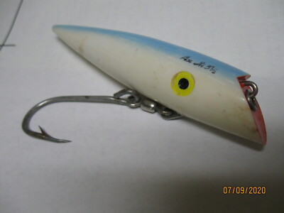 ace hi salmon fishing lures Silver Horde Needlefish Flies Glow Pink Purple Black it literally lights up in the water We just got some Ace