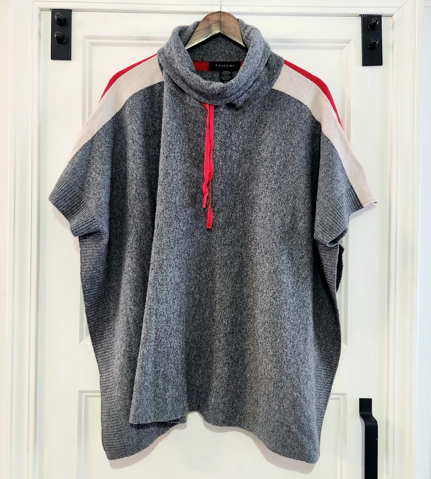Tahari One Size Wool Cashmere Cowel Neck Pullover Poncho Sweater Grey Red Stripe