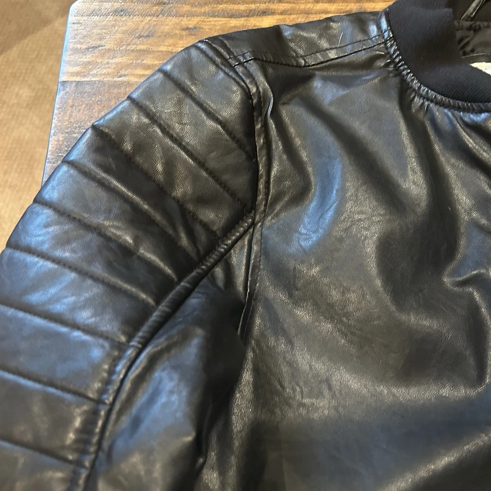 Chaqueta Bomber Zara Colección Niños Imitación Cuero Talla 11/12 Negra Foto 3 de 4