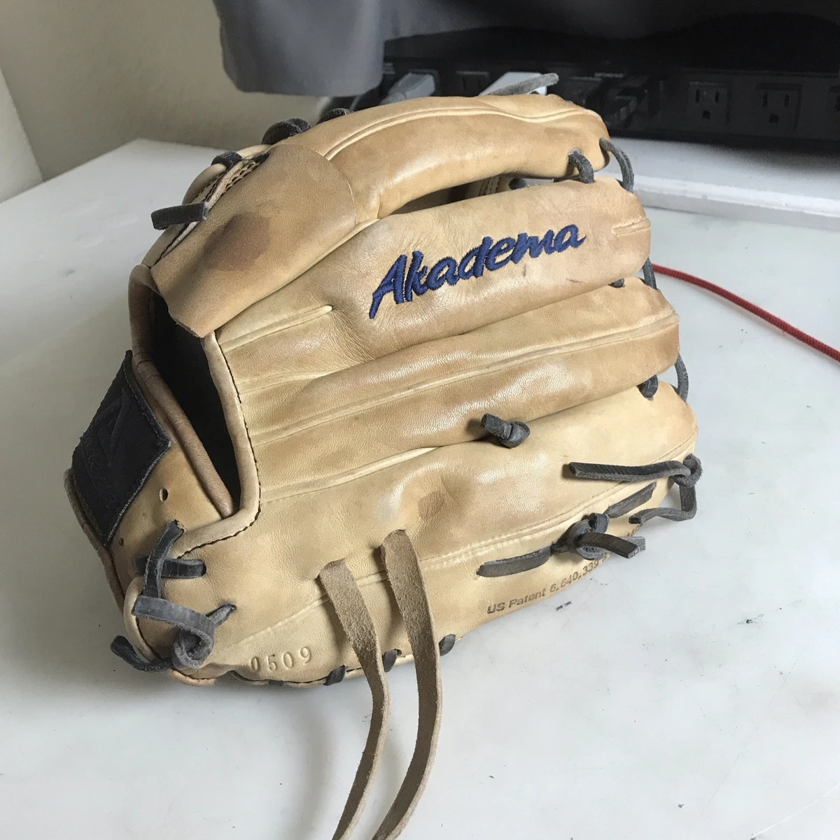Gant de baseball Rawlings, jeunes, main gauche, rouge/noir, 10 po
