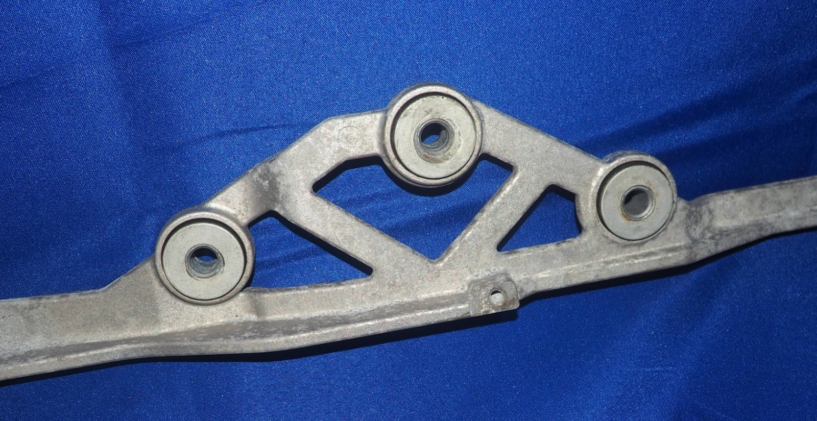 2022-2026 Maserati MC20 MCPura 3.0L V6 Exhaust Bracket Holder OEM W/Warranty