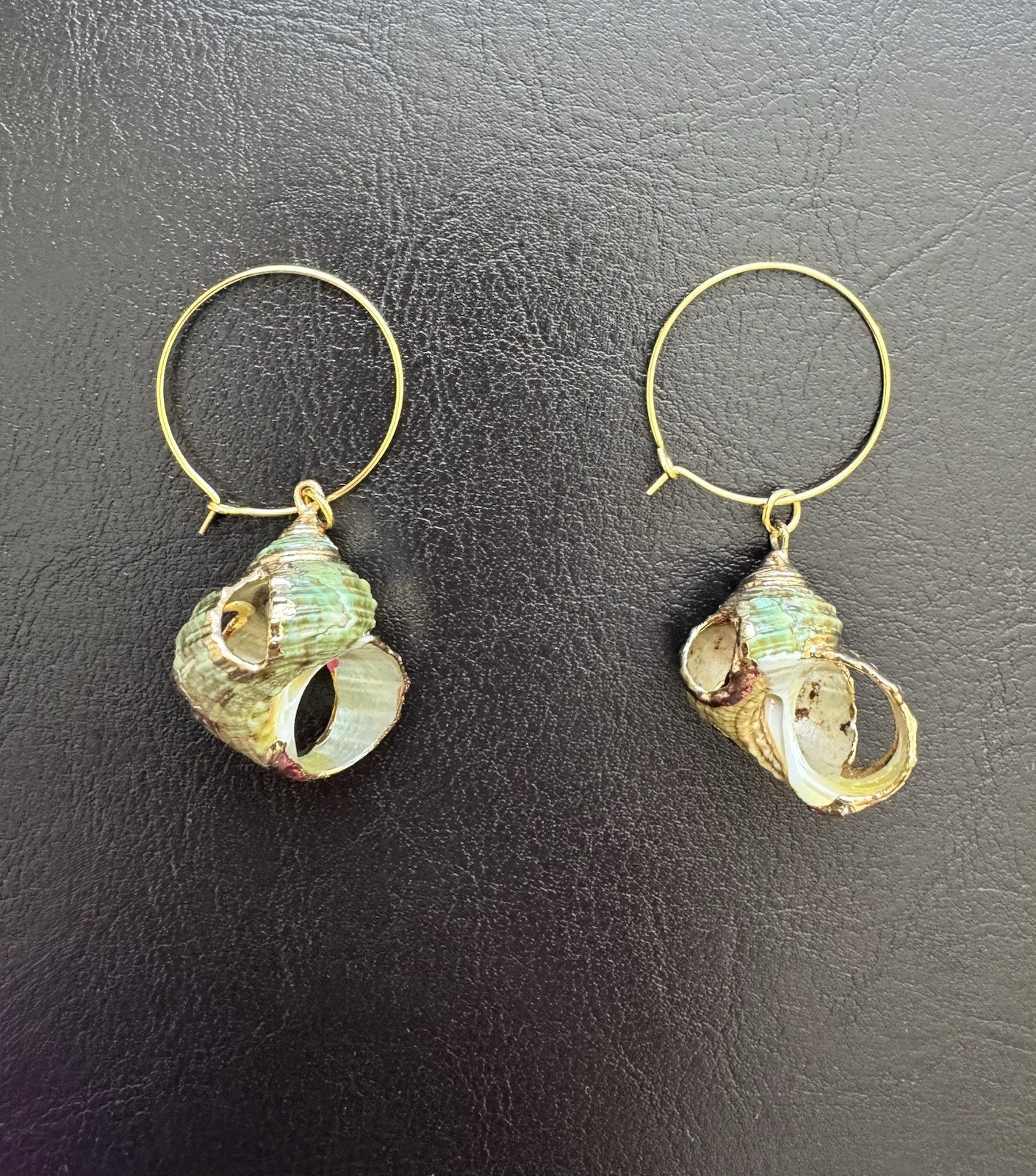 Handcrafted Shell Hoop Dangle Earrings Green Gold… - image 2