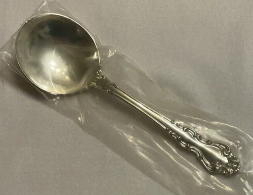 Round Bowl Soup Spoon Cream Spanish Baroque Sterling 1965 Reed & Barton 5 7/8 in