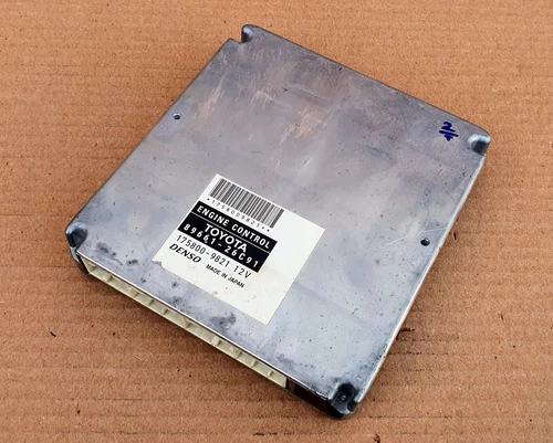 TOYOTA HIACE ENGINE ECU, 3.0, 1KD-FTV, DIESEL, P/N 89661-26C91 oem Used - Picture 1 of 9