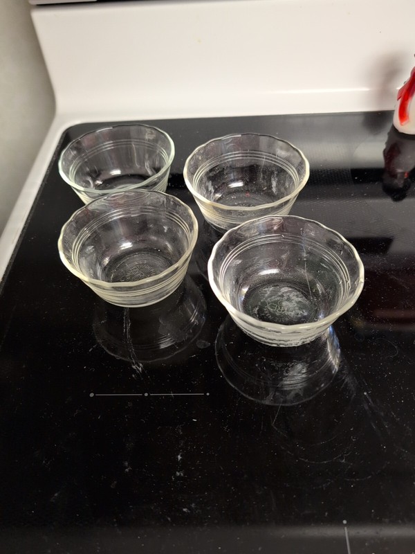 Lot of 4 Pyrex Clear Glass Custard Ramekin Dessert Cups 463 Made in USA 6 oz
