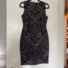 Tommy Hilfiger Women's Sleeveless Dress. Size 6-Zipper In Back. Fitted.