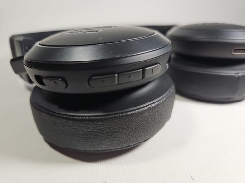 JBL Tune 660NC Active Noise Cancelling Bluetooth Headphones - Black - Picture 3 of 7