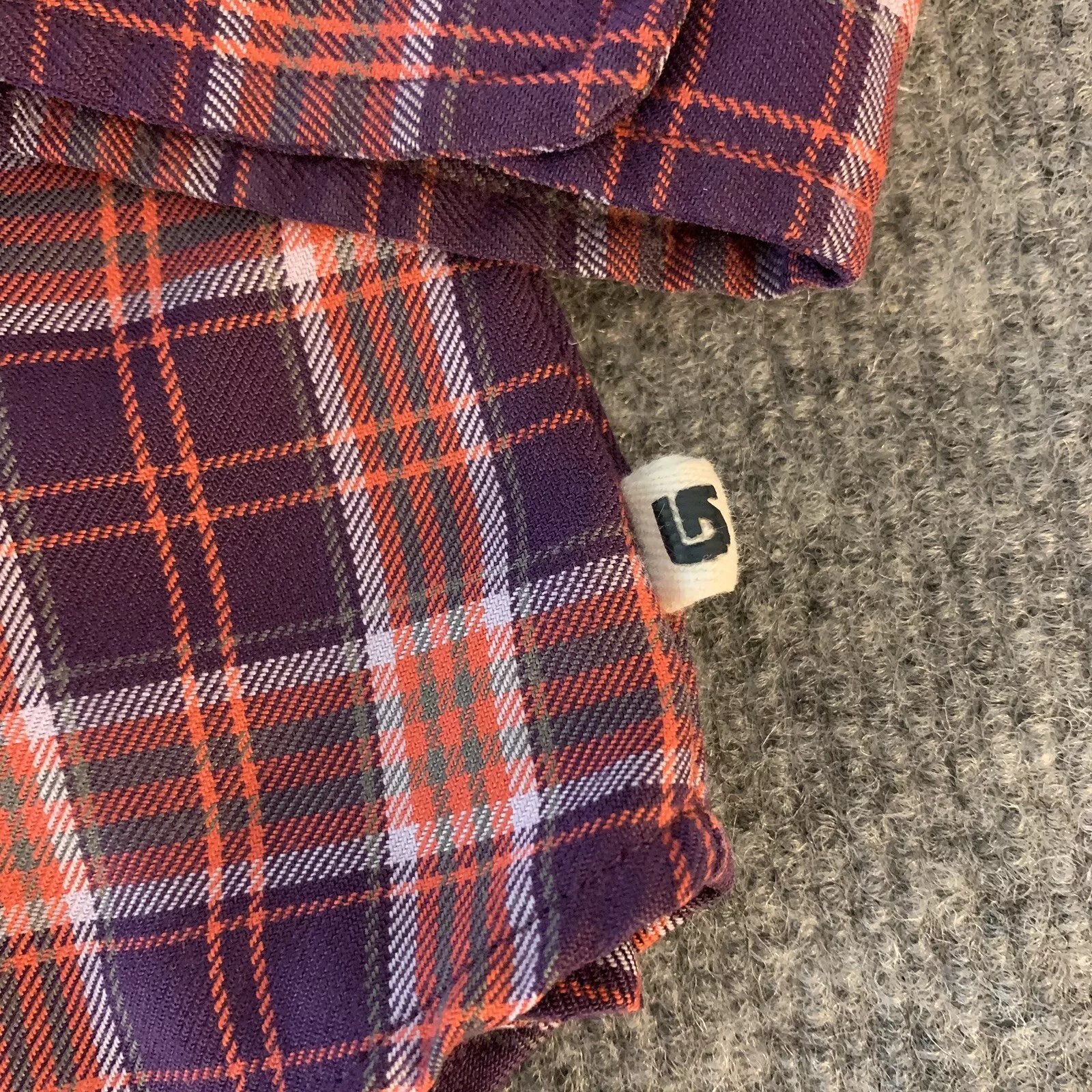 burton dryride snap front flannel pockets shirt