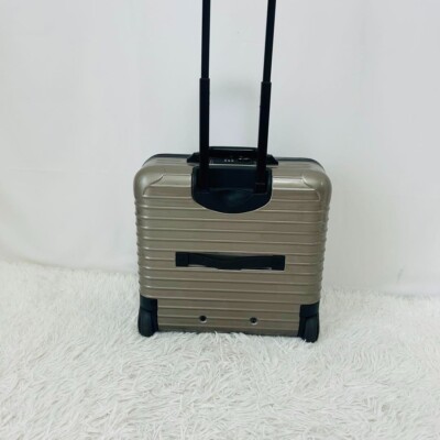 希少【RIMOWA×Lufthansa】 Titanium Gold