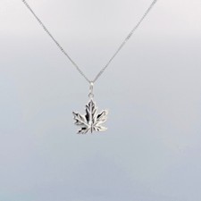 Estate Sterling Silver 925 Maple Leaf Pendant...