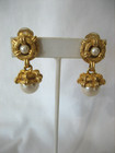 Stunning Vintage Christian Dior Classic Gold Tone Pearl Clip On Earrings