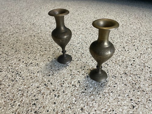 1970's Pair of Brass Table Candlestick Holders, Set of two - Picture 6 of 6