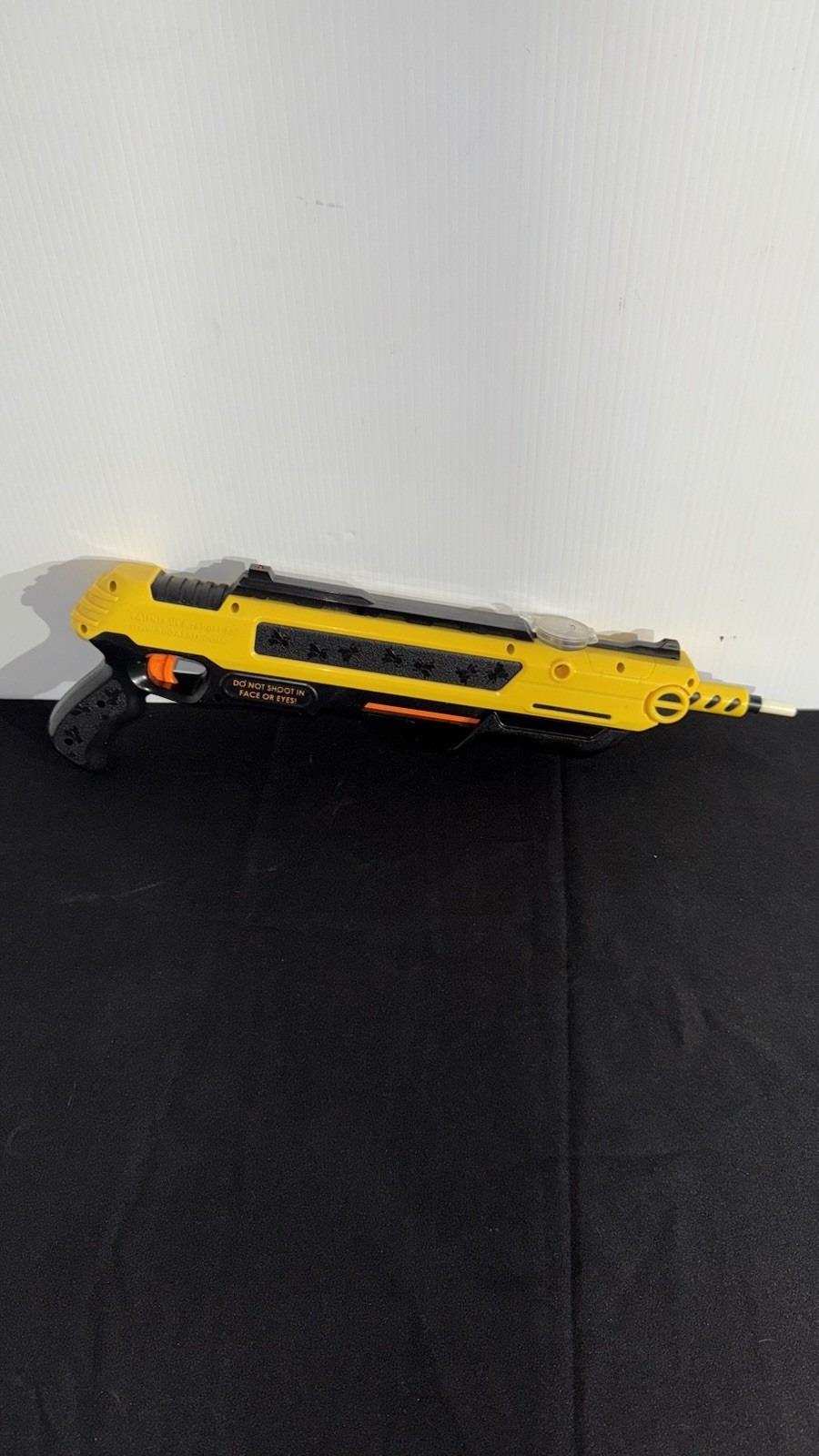 BUG-A-SALT 3.0  The Original Salt Gun Fly Swatter Yellow Black