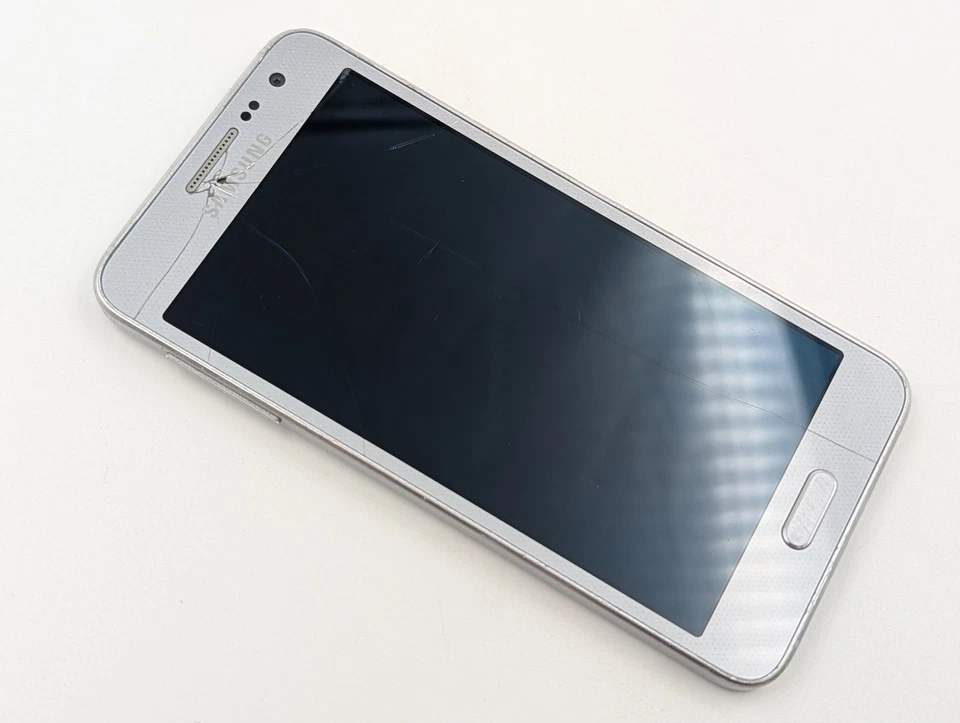 Samsung Galaxy A3 · 16GB, Foto 3 von 5