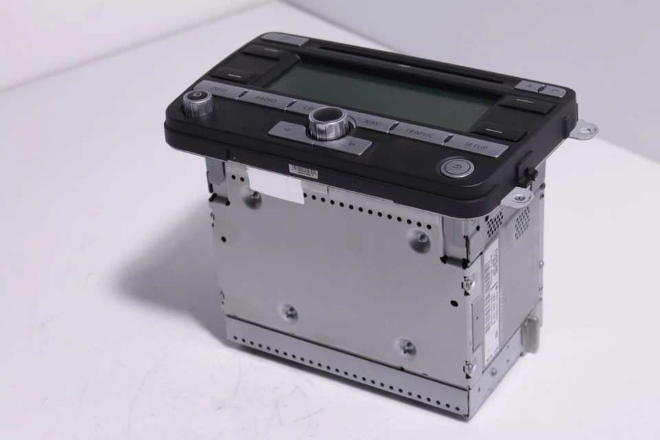 Radio/Navi mit CD (kein Code vorhanden) 1K0035191D VW Passat 3C B6  55298 - Bild 3 von 4