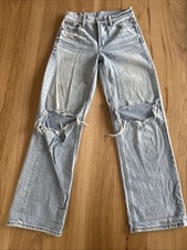 American Eagle Strigid Mom Jeans Light Wash Size 00 Regular Distressed Holes