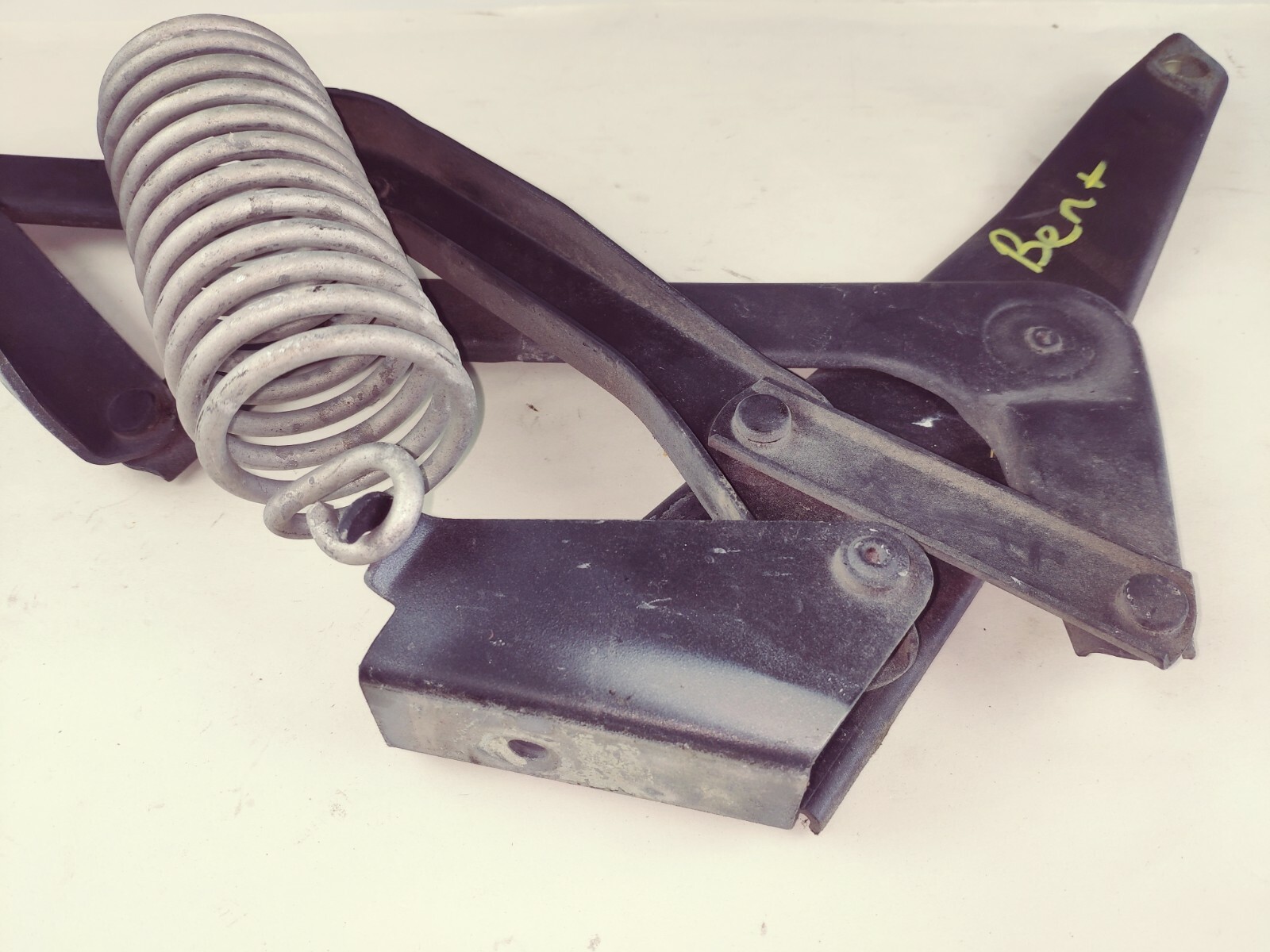 Bentley Eight 1987 FRONT LEFT HOOD HINGE