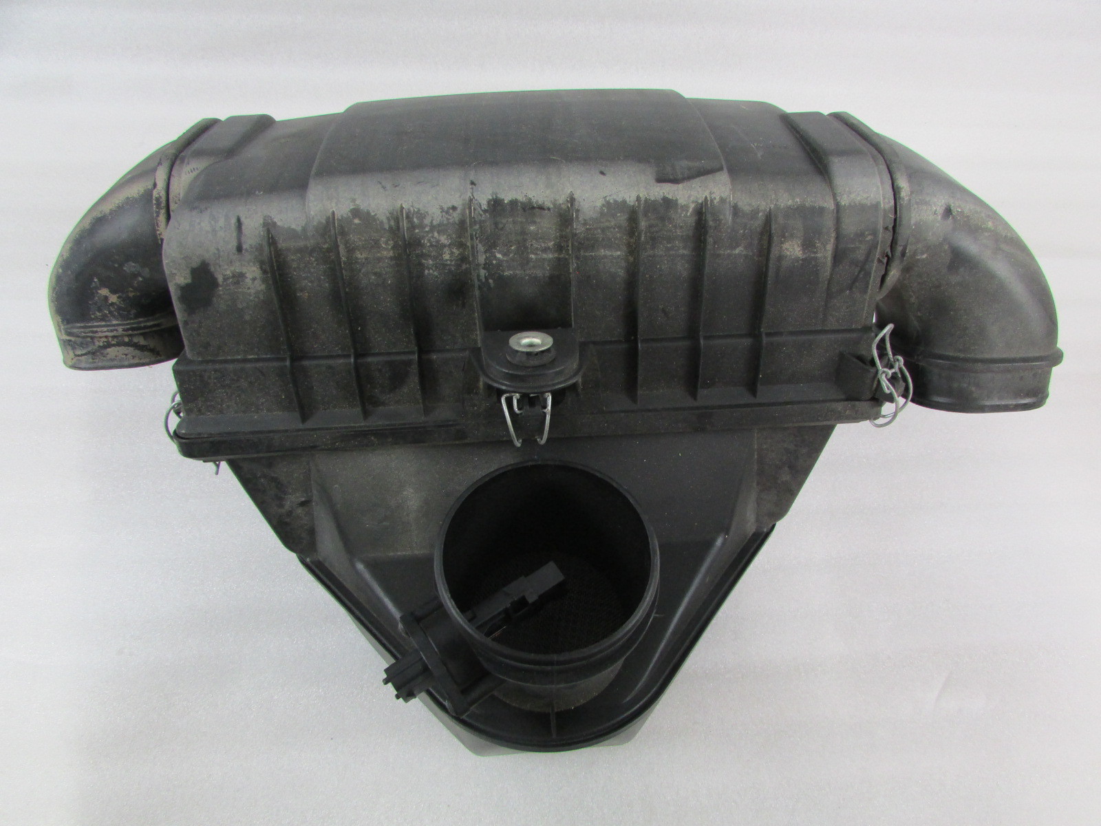 Maserati Quattroporte, Air Cleaner Box w/ Air Flow Meter, Used, P/N 211794