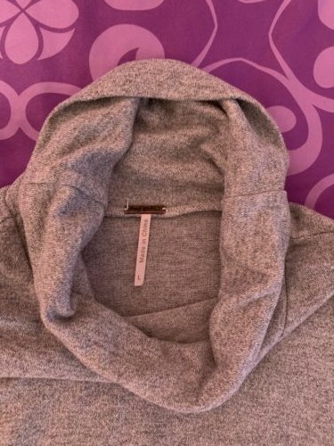 Girls super soft turtle neck sweater with lace Poof Girl size L gray good cond - Picture 6 of 7