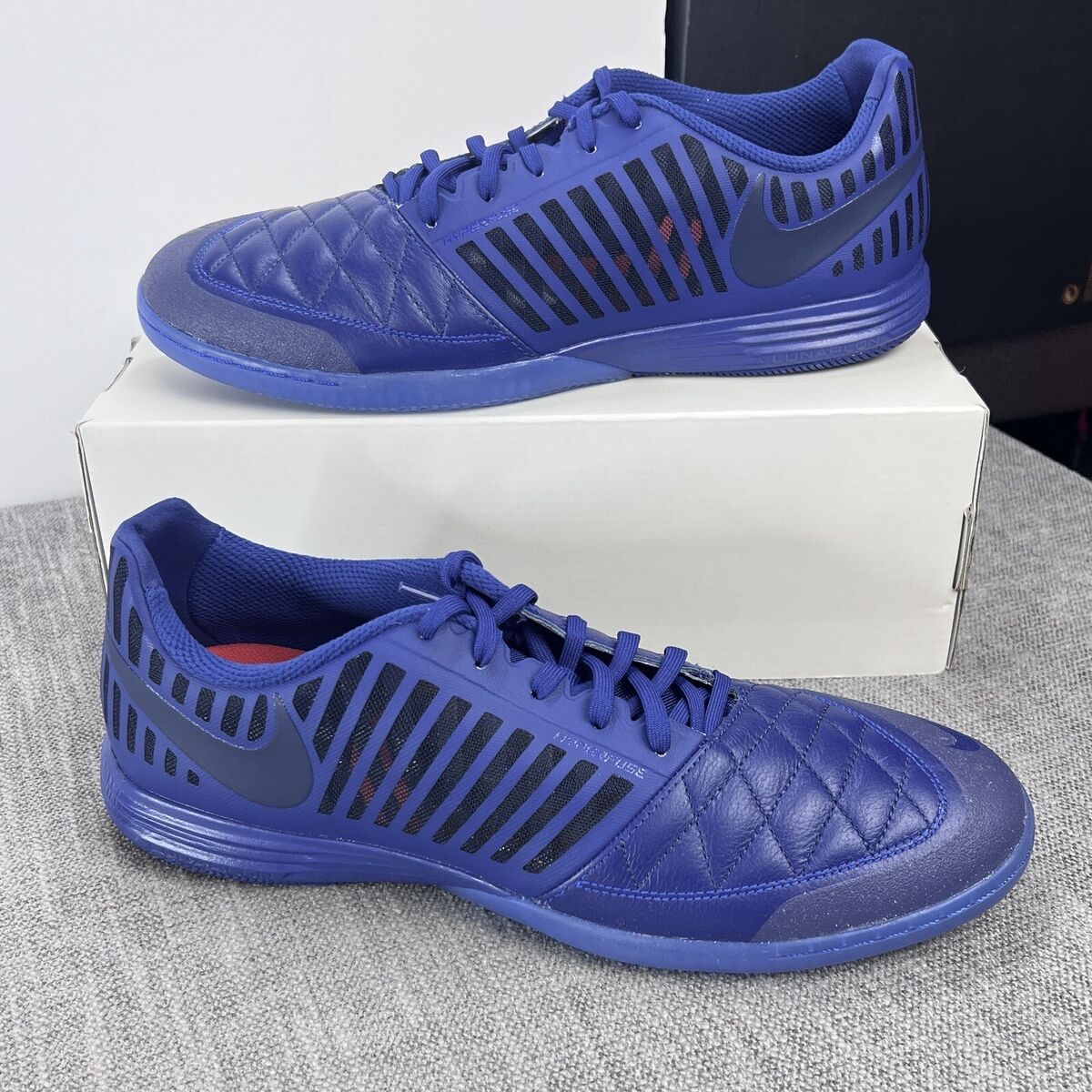 Nike Lunargato II Futsal Soccer Shoes Royal Blue 580456-401 Nike Lunargato II Futsal Soccer Shoes Royal Blue 580456-401