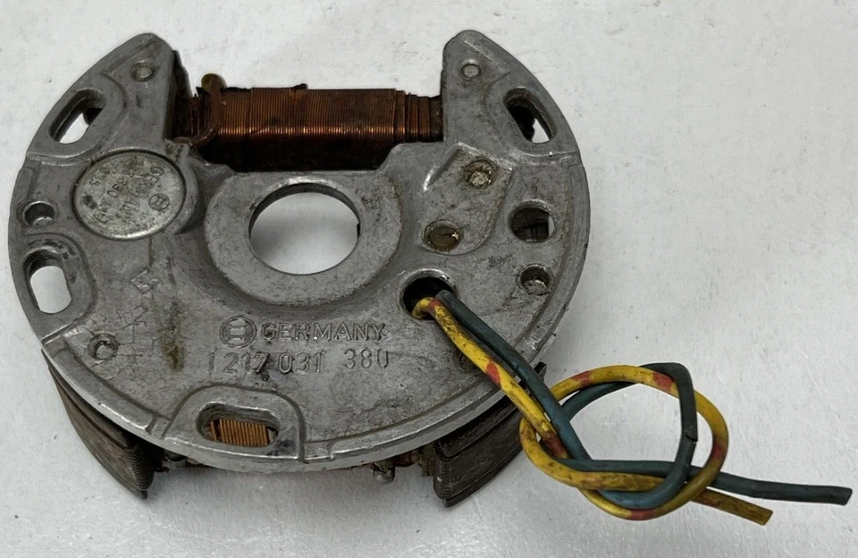 GENUINE BOSCH 1 217 031 380 STATOR ARMATURE PLATE VINTAGE SINGLE CYLINDER ENGINE - Image 4 of 4