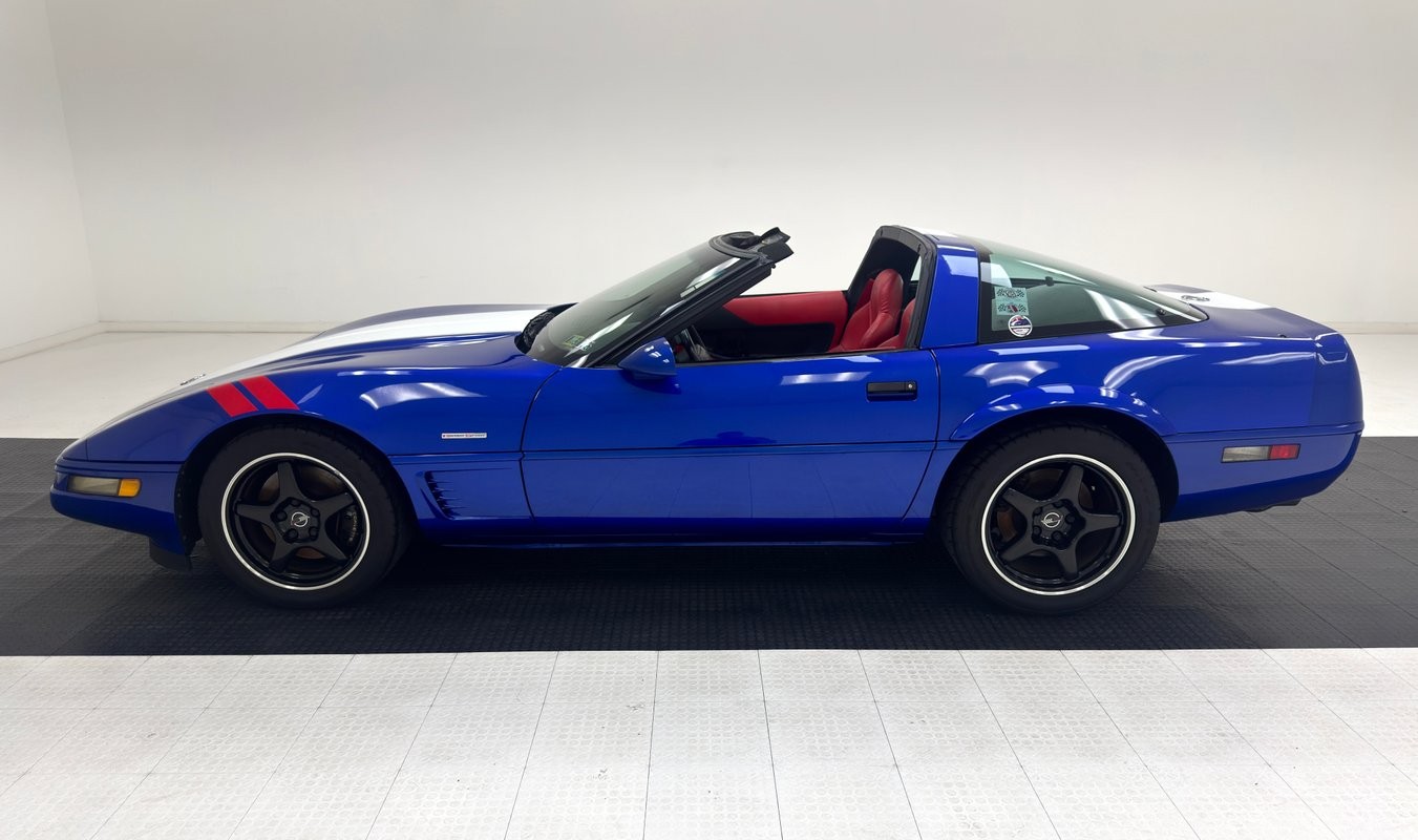 1996 Admiral Blue Chevrolet Corvette   | C4 Corvette Photo 4