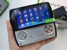 Classic Sony Ericsson Xperia PLAY R800i Unlocked 3G 4.0" Handheld Play Cellphone