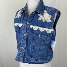Denim VEST Lace Embellished Western M Upper West Side
