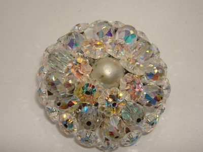 VINTAGE 1960'S ERA VENDOME AURORA BOREALIS CRYSTAL BROOCH! EX. ESTATE FIND!